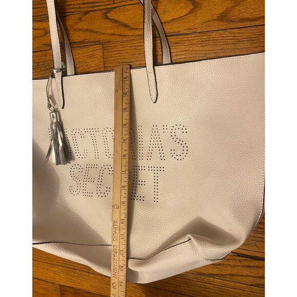 Victoria Secret White Perforated Vegan Leather Tote Bag NWT - Picture 4 of 6